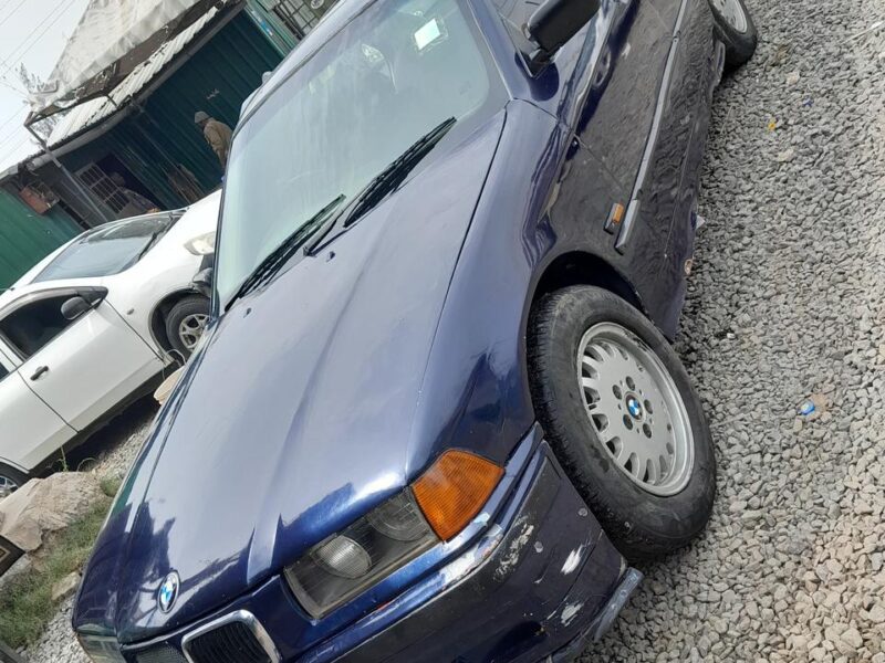 1994 BMW E36 318i