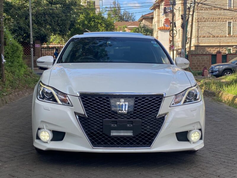 2016 Toyota CROWN ATHLETE