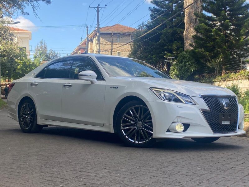 2016 Toyota CROWN ATHLETE