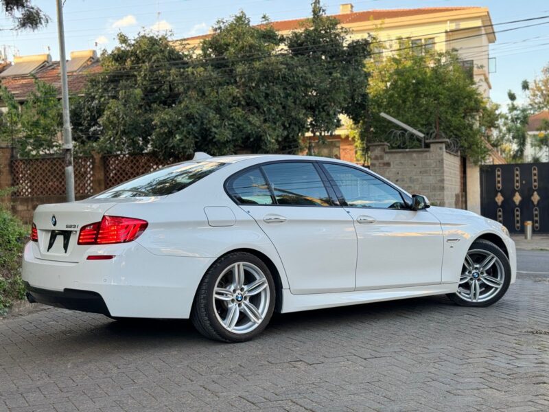 2016 BMW 523i M Sport